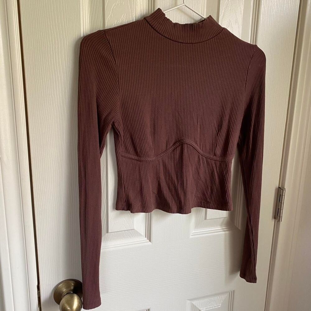 Dynamite Women's Brown Crop-top